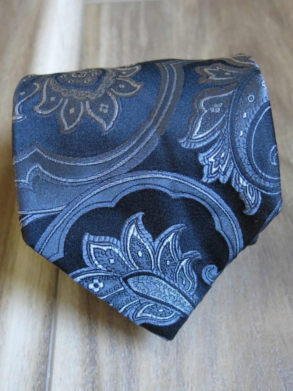 Valentino Multi Color Paisley Print 100% Silk Men's Neck Tie